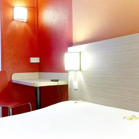 Premiere Classe Centre ホテル リール